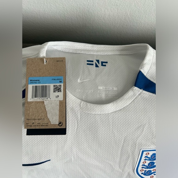 Nike Authentic England National Team Soccer 2023 Dri-Fit Jersey Women's Sz: M - Picture 5 of 7